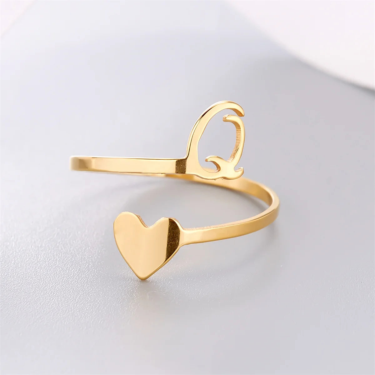 Bague Coeur Initiale Ajustable Lovélia™